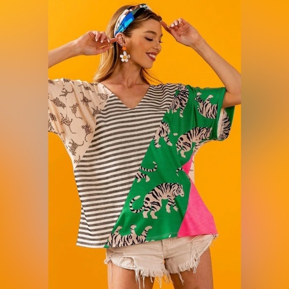 BiBi Tiger W Stripe Contrast Color Block V Neck Top